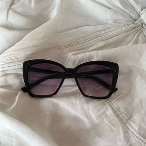 Princess Polly Sunglasses